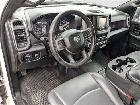 Used 2021 RAM 2500 Tradesman w/ Chrome Appearance Group RWD image 9