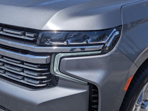 Used 2021 Chevrolet Tahoe Premier w/ Premium Package RWD image 9