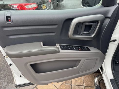 Used 2011 Honda Ridgeline RTL image 16