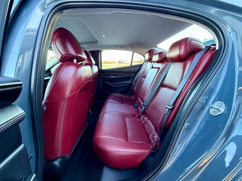 Used 2024 MAZDA MAZDA3 s image 22