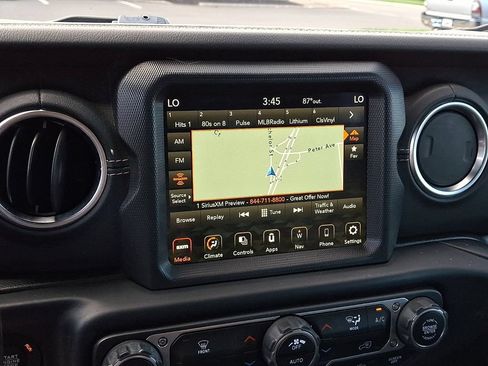 Used 2020 Jeep Wrangler Unlimited Sahara AWD/4WD image 17