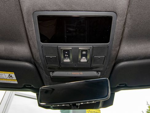 New 2026 Land Rover Defender 110 X AWD/4WD image 17