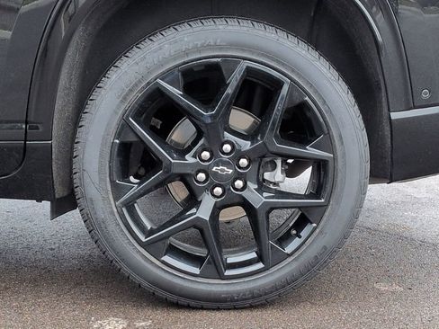 Used 2025 Chevrolet Traverse RS image 10