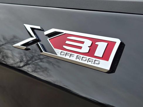 Used 2025 GMC Sierra 1500 Elevation w/ Elevation Premium Package image 12