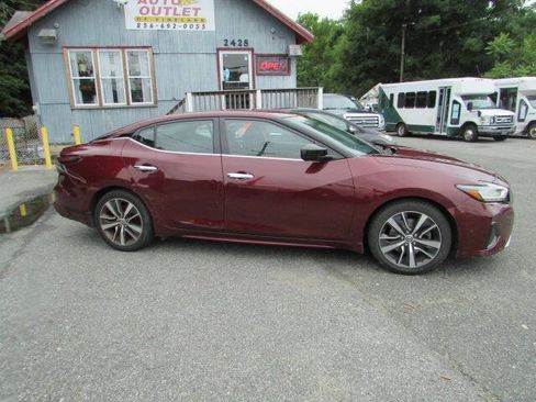 Used 2019 Nissan Maxima 3.5 S w/ Floor Mat Group FWD image 9