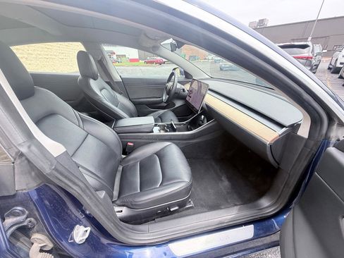 Used 2018 Tesla Model 3 Long Range RWD image 11