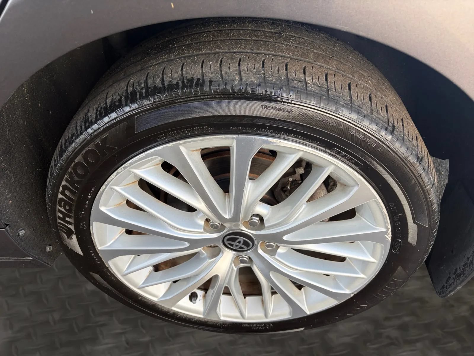 Used 2020 Toyota Camry XLE AWD/4WD image 41