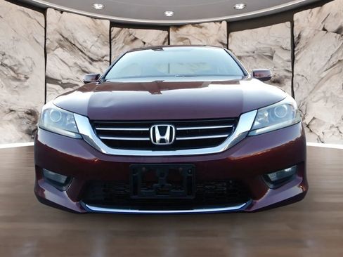 Used 2014 Honda Accord EX image 2