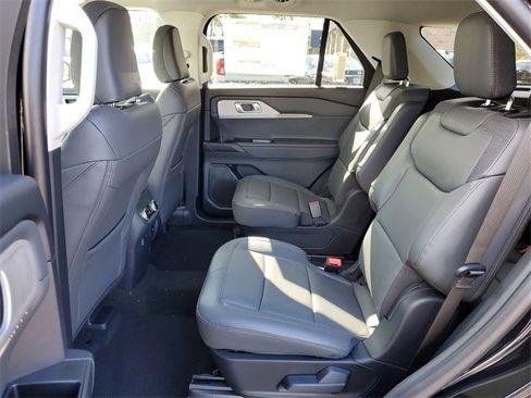 New 2026 Ford Explorer Active image 31