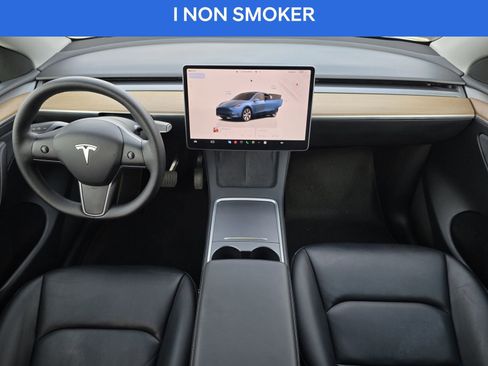 Used 2023 Tesla Model Y 2WD image 11