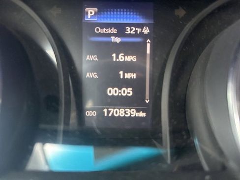 Used 2018 Toyota Camry LE image 20