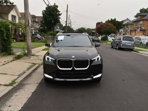 Used 2025 BMW X1 xDrive28i AWD/4WD image 3