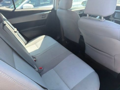Used 2016 Toyota Corolla LE FWD image 10