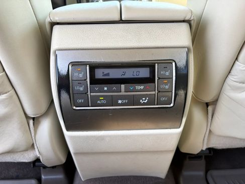 Used 2016 Lexus GX 460 w/ Premium Package AWD/4WD image 12
