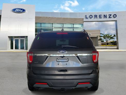 Used 2019 Ford Explorer XLT w/ Equipment Group 202A FWD image 6