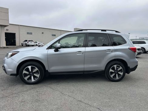 Used 2017 Subaru Forester 2.5i Limited image 6
