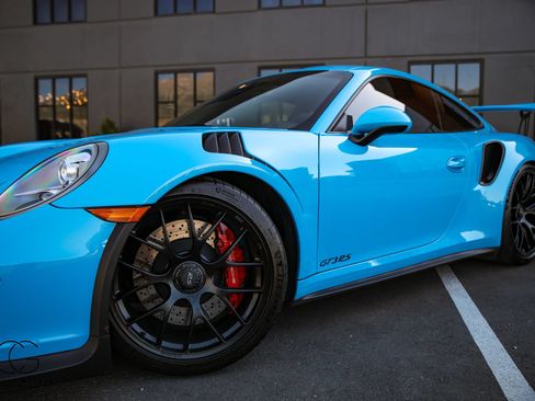 Used 2016 Porsche 911 GT3 RS RWD image 6