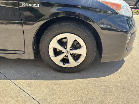 Used 2012 Toyota Prius Three FWD image 13
