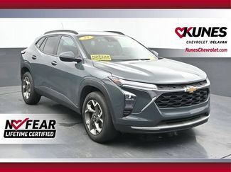 Used 2025 Chevrolet Trax LT FWD video 1