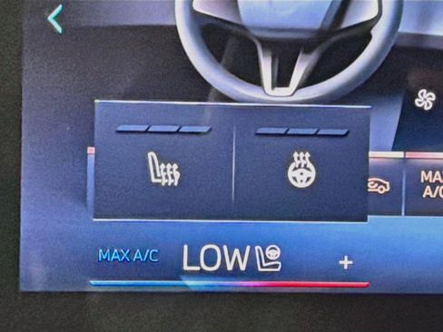 Used 2025 BMW X2 xDrive28i w/ Technology Package AWD/4WD image 19