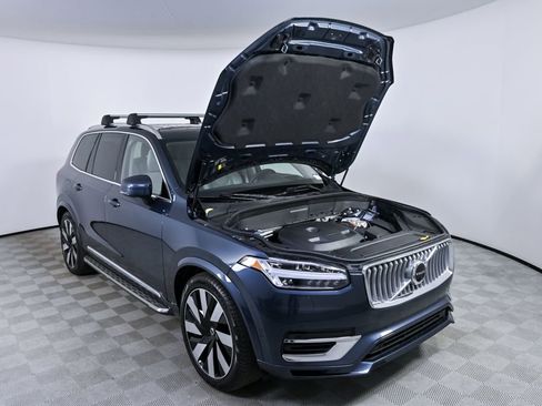 Used 2024 Volvo XC90 T8 Ultimate image 37