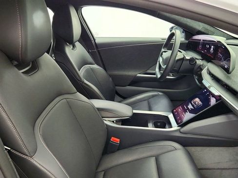 Used 2024 Lucid Air Pure RWD image 26