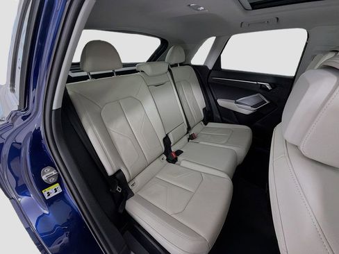 Certified 2025 Audi Q3 2.0T Premium Plus w/ Premium Plus Package image 28