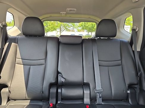 Used 2020 Nissan Rogue SL AWD/4WD image 30