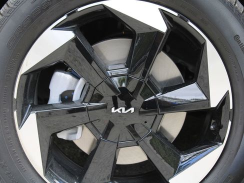 New 2026 Kia Sorento EX AWD/4WD image 19