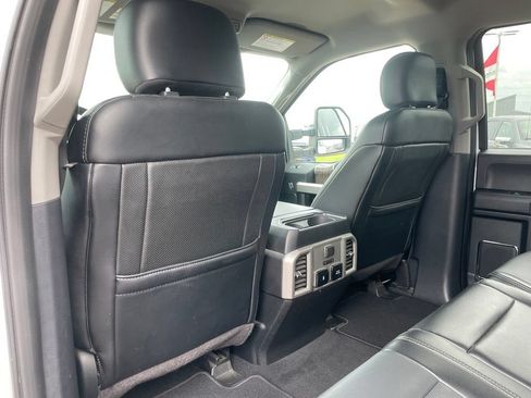 Used 2019 Ford F250 Lariat w/ Lariat Ultimate Package AWD/4WD image 51