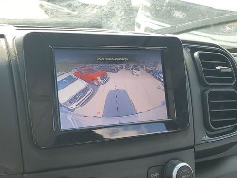 Used 2025 RAM ProMaster 2500 w/ Convenience Group FWD image 17