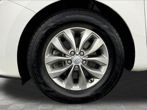 Used 2020 Kia Sedona L FWD image 34