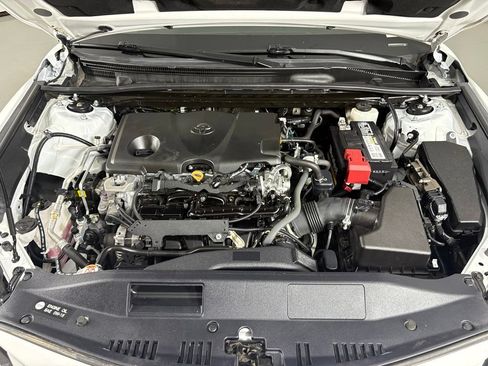Used 2022 Toyota Camry LE w/ Carpet Mat Package (TMS) FWD image 38