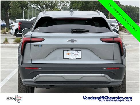 New 2026 Chevrolet Blazer EV LT w/ Super Cruise Package FWD image 5
