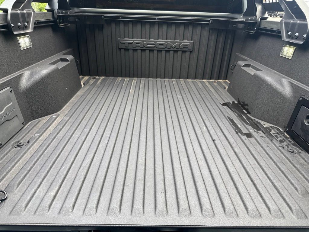 Used 2025 Toyota Tacoma 4x4 Double Cab Hybrid image 19