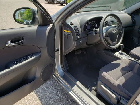 Used 2011 Hyundai Elantra w/ Popular Equipment Pkg 2 FWD image 8