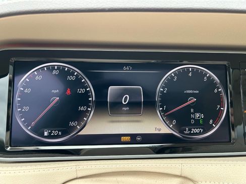 Used 2014 Mercedes-Benz S 550 Sedan w/ Premium 1 Package image 28