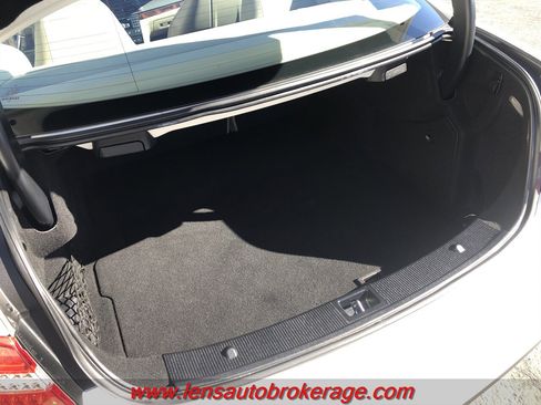 Used 2012 Mercedes-Benz E 550 Coupe w/ Appearance Pkg image 18