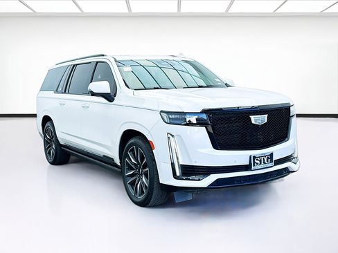 Used 2021 Cadillac Escalade ESV Sport w/ Driver Assist Tech Package image 3