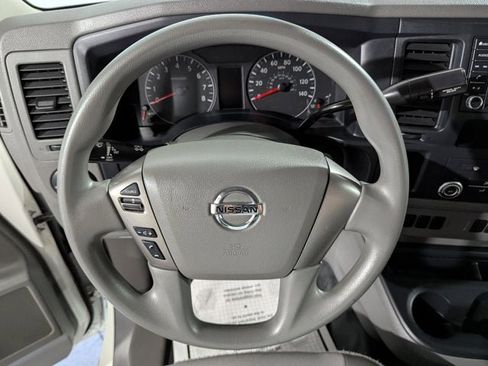 Used 2021 Nissan NV 2500 S image 26