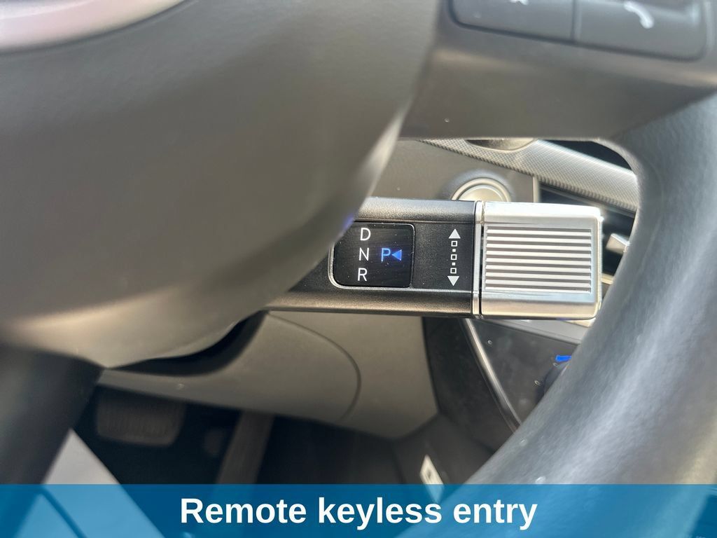 Used 2025 Hyundai Sonata SEL FWD image 31