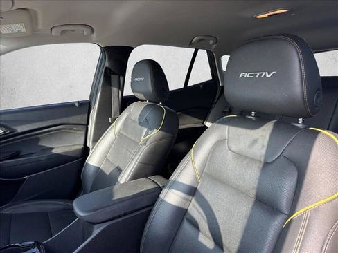 Used 2025 Chevrolet Trax ACTIV w/ Driver Confidence Package FWD image 14