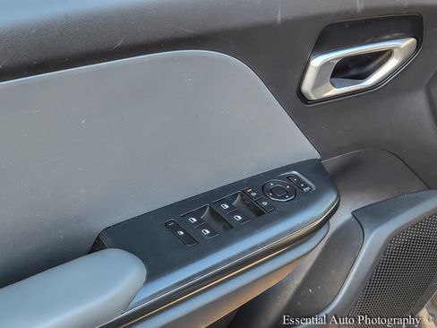 Used 2025 Kia K4 LXS image 12