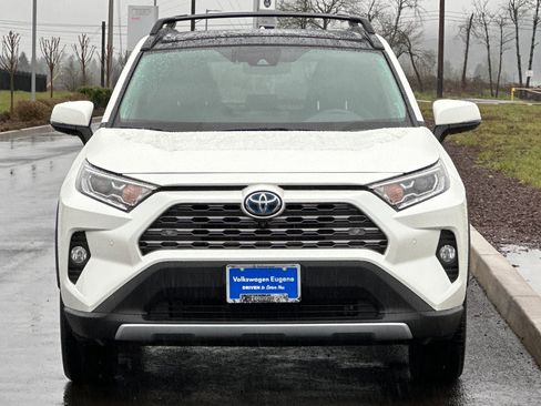 Used 2021 Toyota RAV4 Limited image 8