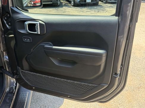 Used 2021 Jeep Wrangler Unlimited Sport AWD/4WD image 8
