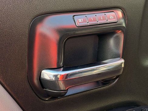 Used 2015 Chevrolet Silverado 3500 LTZ image 14