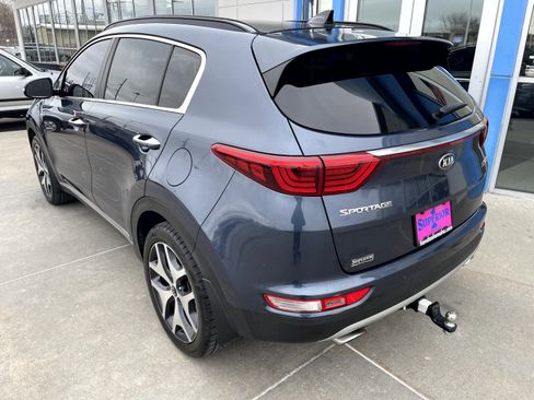 Used 2018 Kia Sportage SX image 2