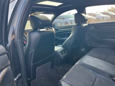 Used 2018 Honda Accord Sport image 12