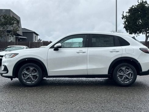 New 2026 Honda HR-V LX image 7