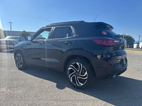 New 2026 Chevrolet TrailBlazer RS w/ Convenience Package FWD image 3